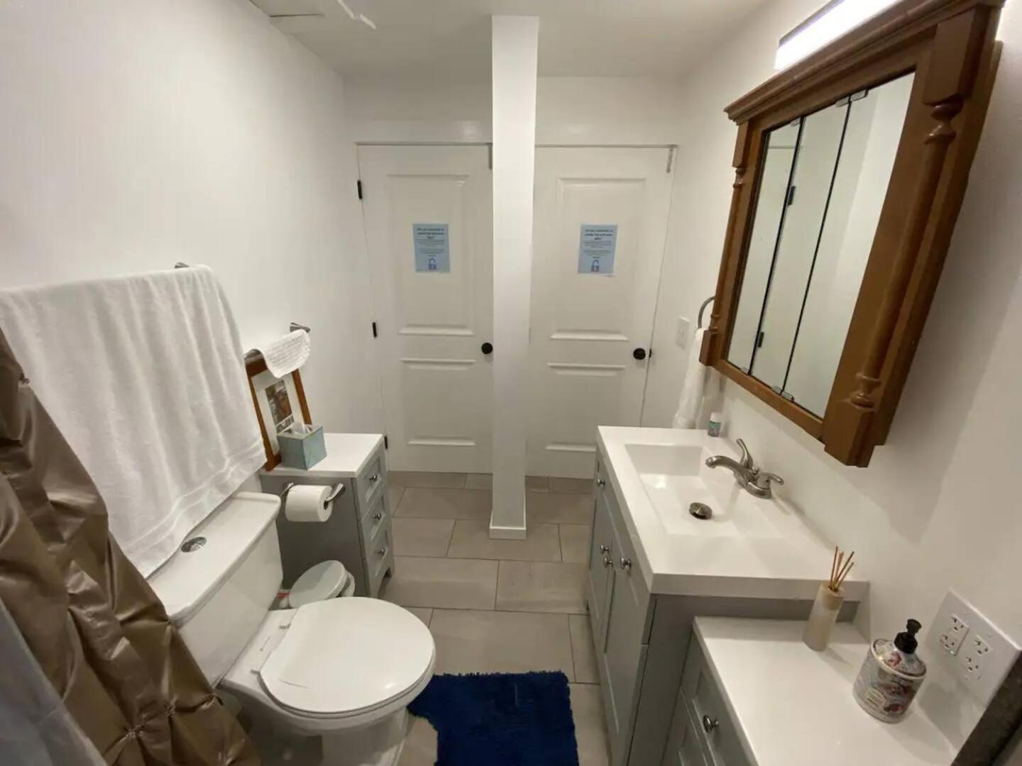 Burke House Collection - Main House Apartment ซีแอตเทิล ภายนอก รูปภาพ
